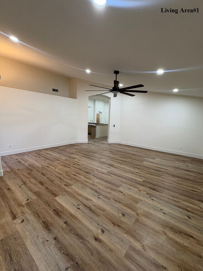 Living area#1 - 461 E Pinto Dr