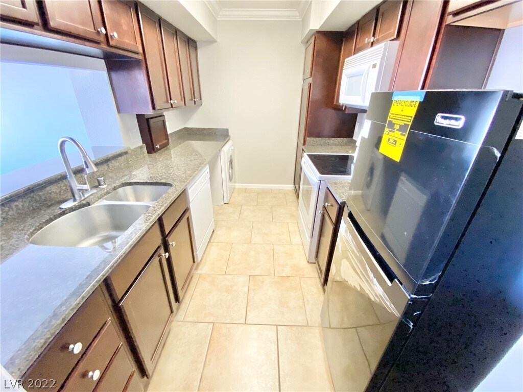 Foto principal - 2854 Geary Pl