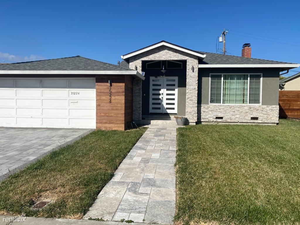 Foto principal - 4 br, 3 bath House - 35224 Santiago Street