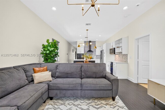 Foto del edificio - 4917 NW 51st Ter