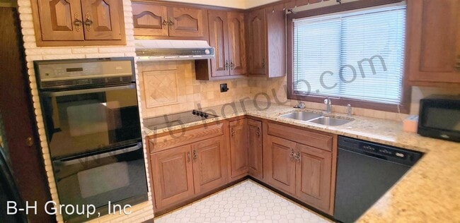 Building Photo - 2 br, 1.5 bath House - 4123 45th Ave