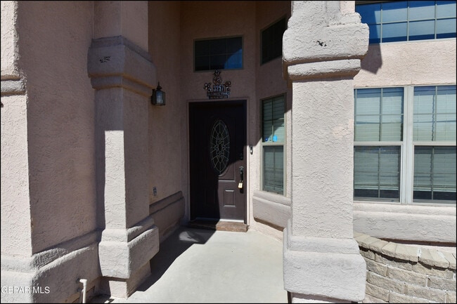 Building Photo - 3257 Sunset Point Dr