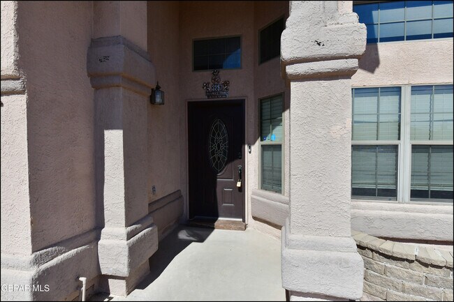 Foto del edificio - 3257 Sunset Point Dr