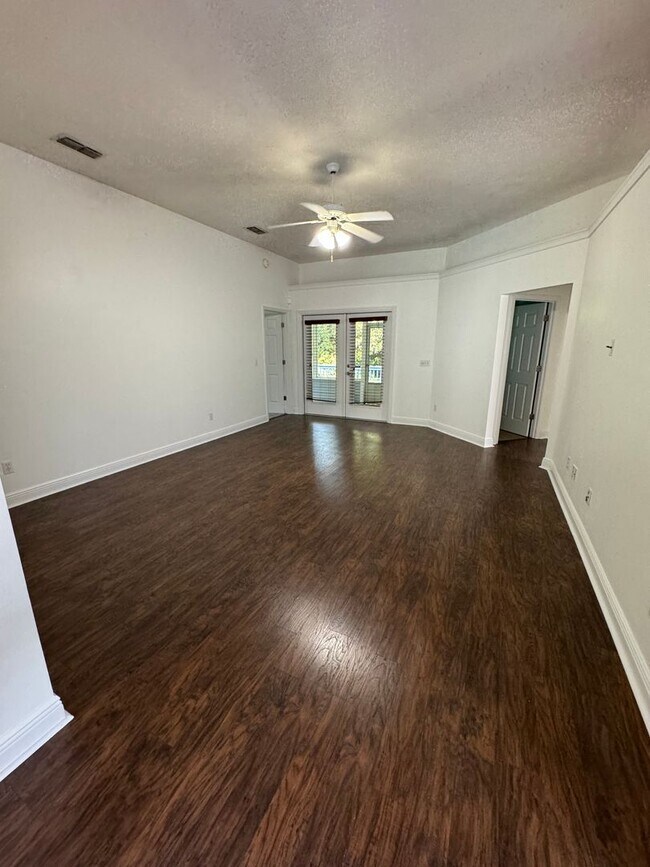 Foto del edificio - Home For Rent In The Groves Of Summerbrooke