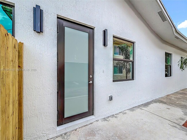 Foto del edificio - 410 NW 41st St