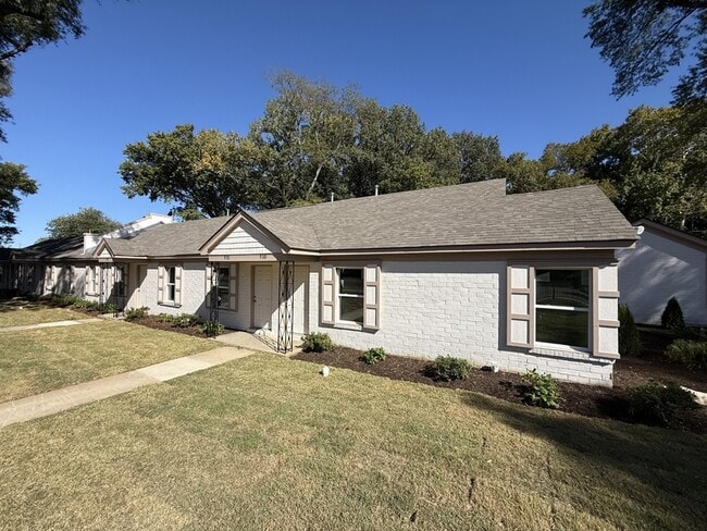 Photo - 940 N Hollywood St Apartment