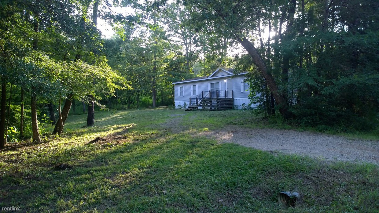 Primary Photo - 3 br, 2 bath Mobile Home - 286 Family Dr