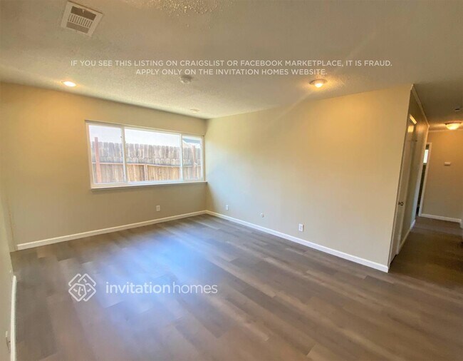Foto del edificio - 279 Coronado Ct