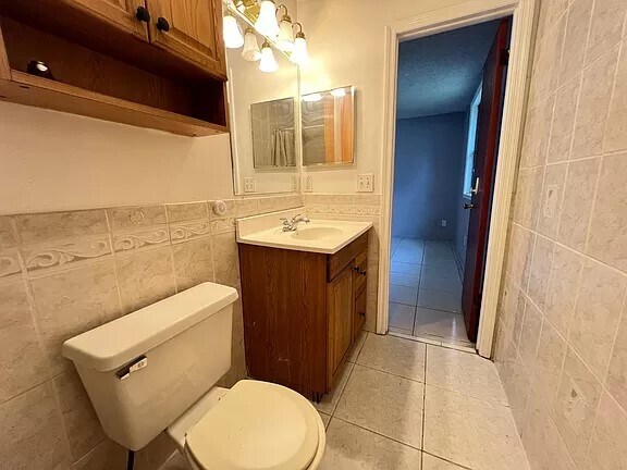 Building Photo - 1265 Cheyenne Ct