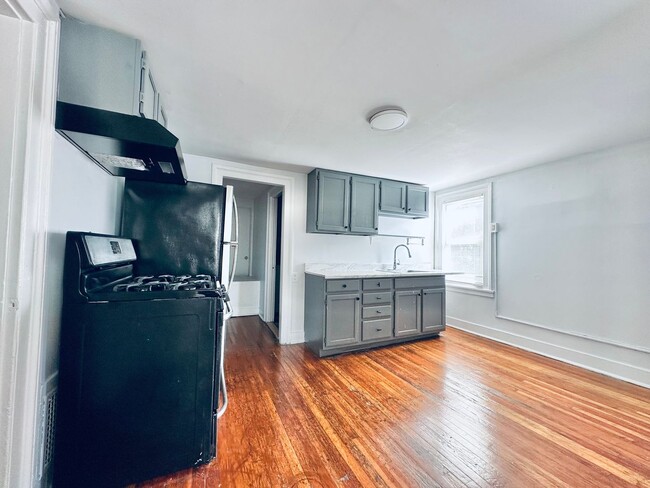 Photo - 175 Bradley St Apartment