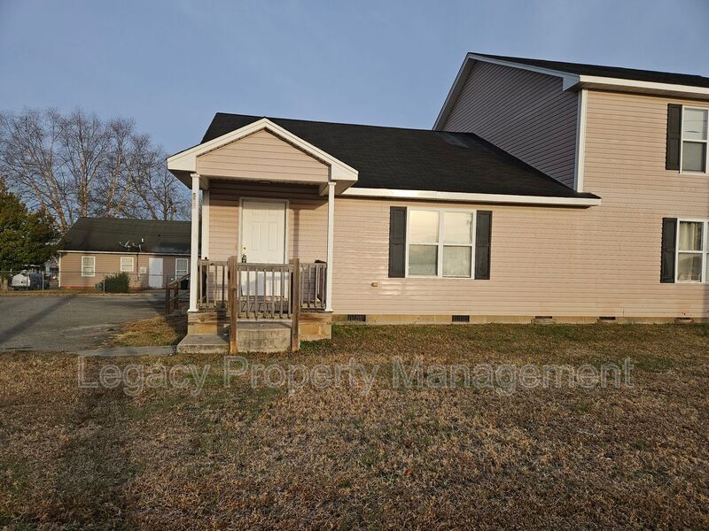 Foto principal - 531 S Anthony St