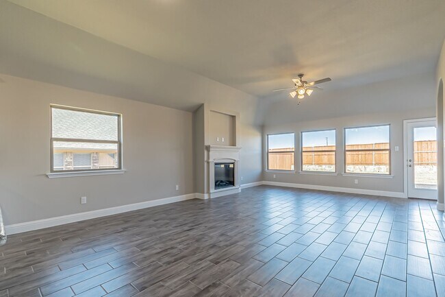 Foto del edificio - This gorgeous house built by Altura Homes ...
