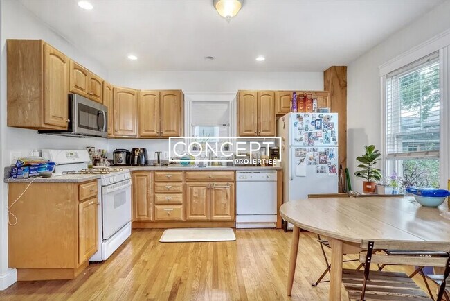 Building Photo - 50 Conwell Ave