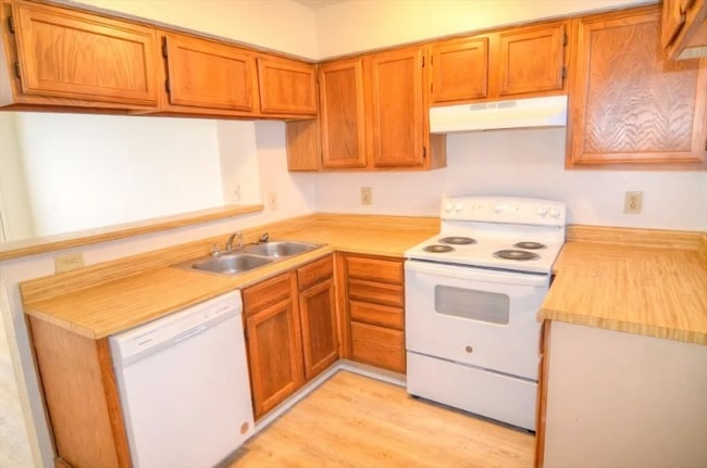 Building Photo - 9423 Olde Towne Row