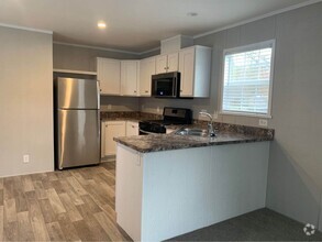 Building Photo - 130 Redwood