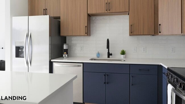 Foto del edificio - 1007 S Mint St