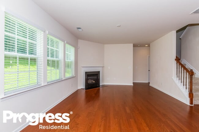 Building Photo - 5936 Stirlingshire Ct