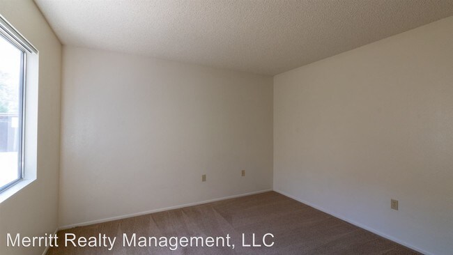 Building Photo - 3832 E Pima St