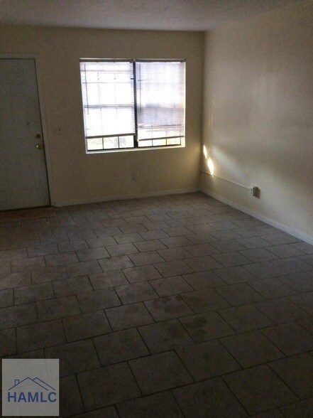 Foto del edificio - 814 Lesa St