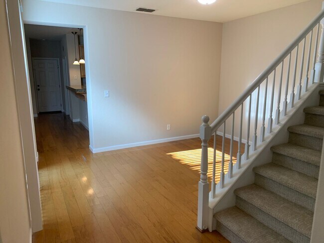 Foto del edificio - Beautiful 4 Bedroom, 2.5 Bath Mountain Hou...
