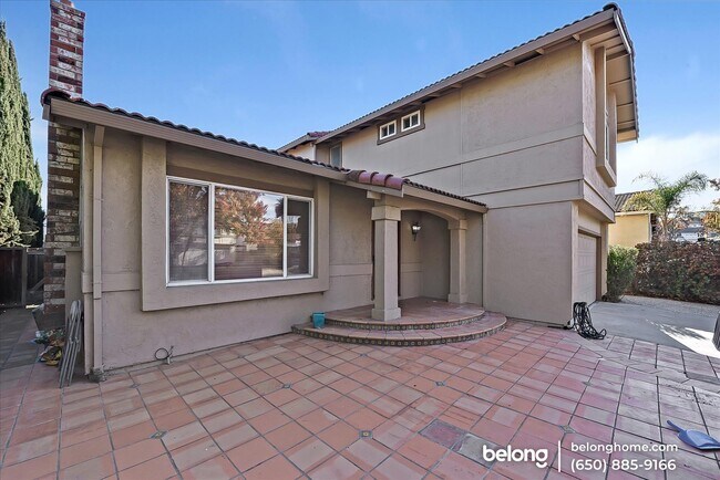 Building Photo - 2706 Los Altos Dr
