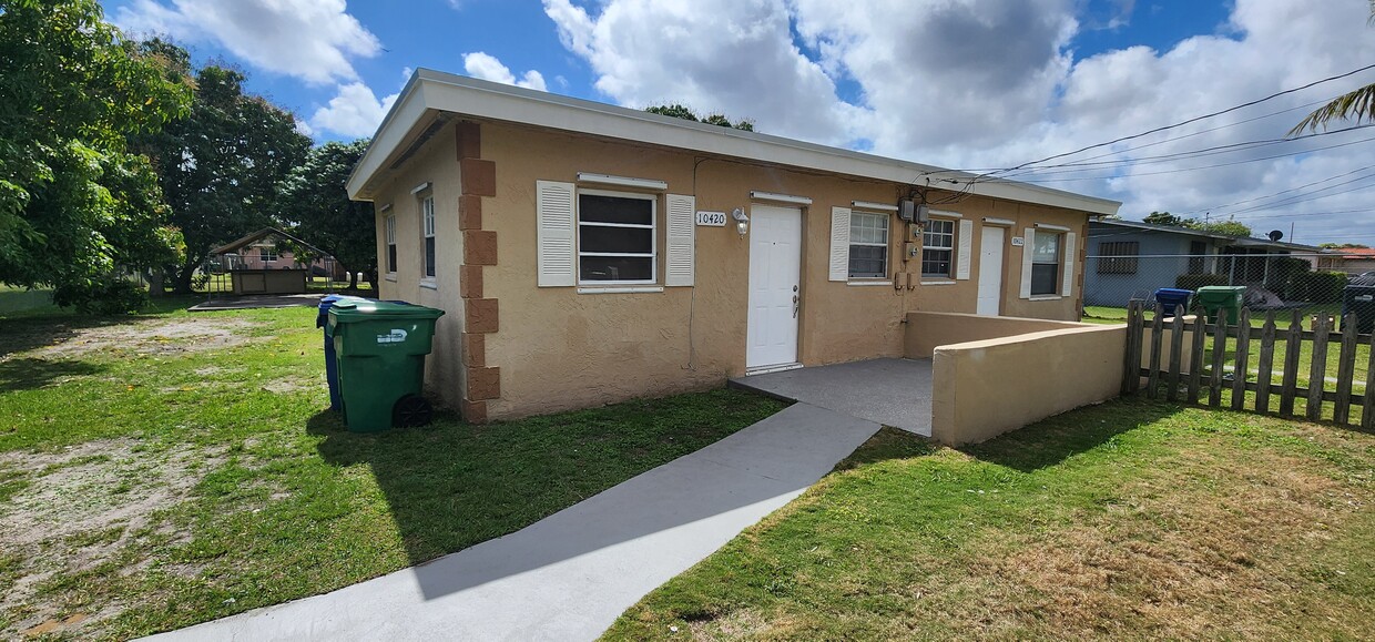 Foto principal - 10420 SW 180th St