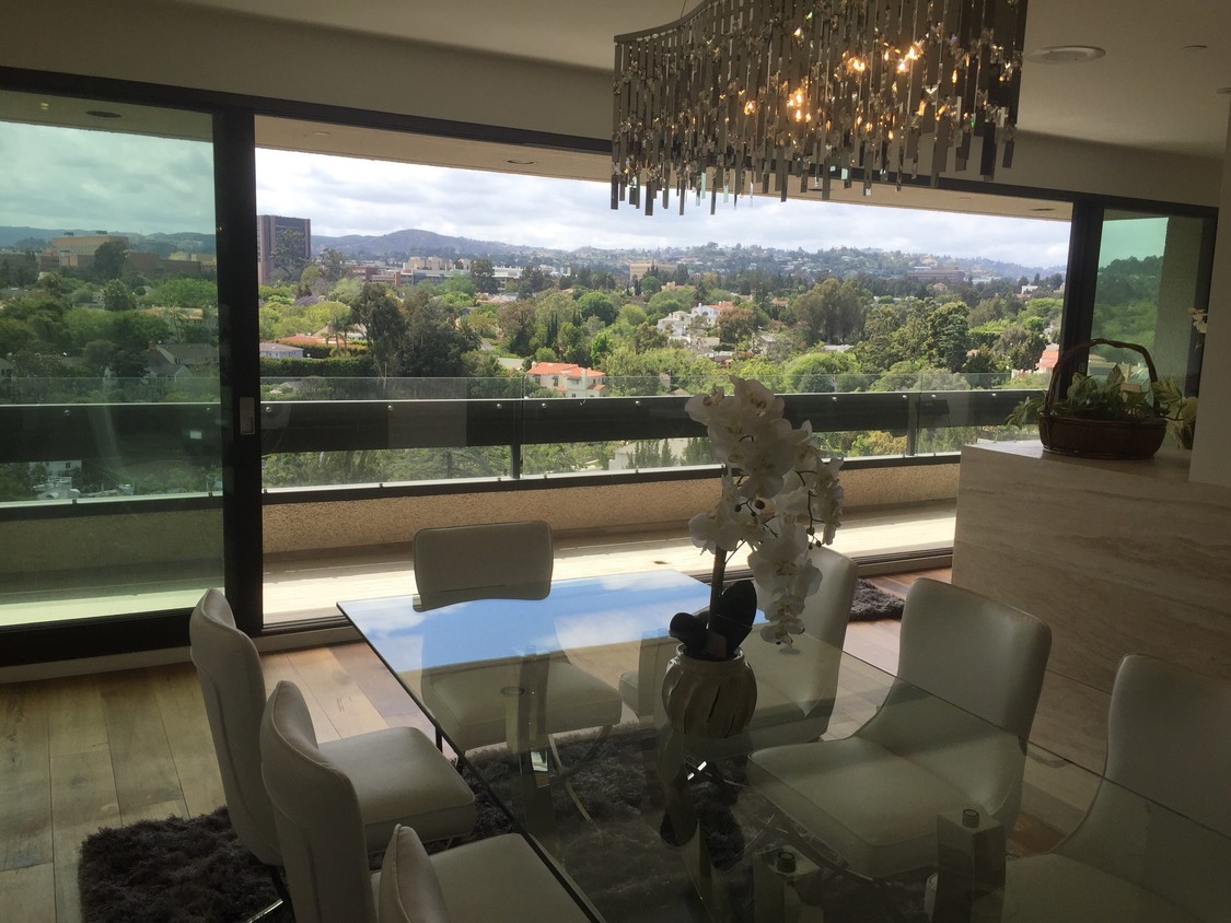 Foto principal - 10551 Wilshire Blvd