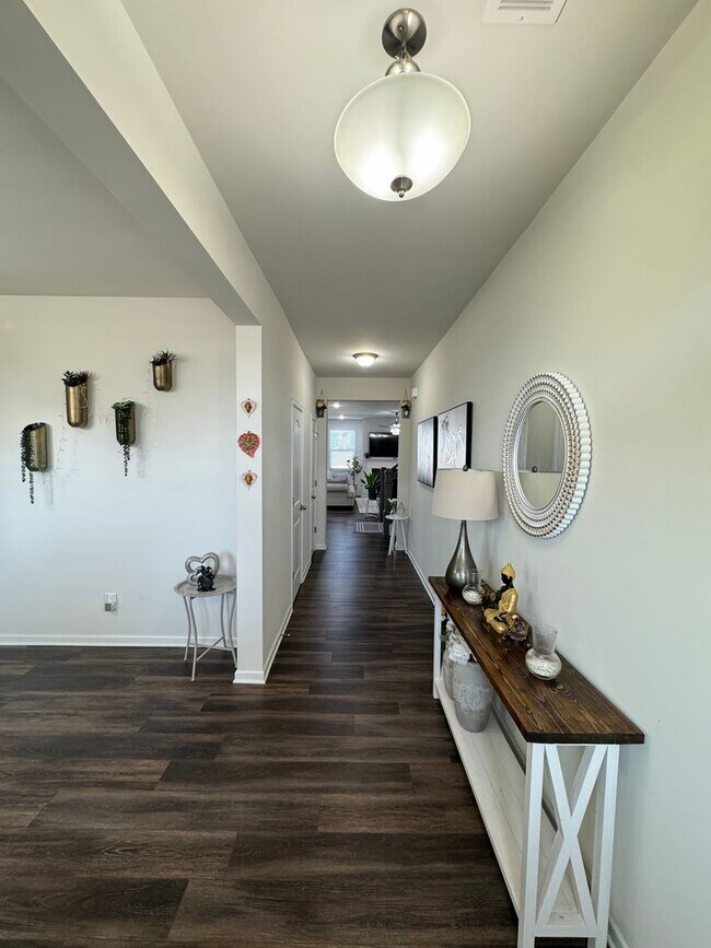 Foto del edificio - Spacious 5BR/4.5BA Home in Cheyney