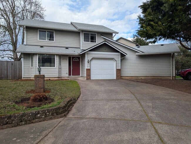 Building Photo - 3-Bedroom, 2.5-Bath Home Close To River Road In Eugene!