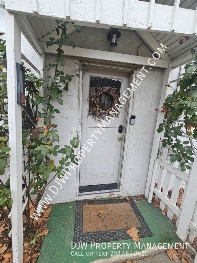 Foto del edificio - 2119 Cleveland Blvd