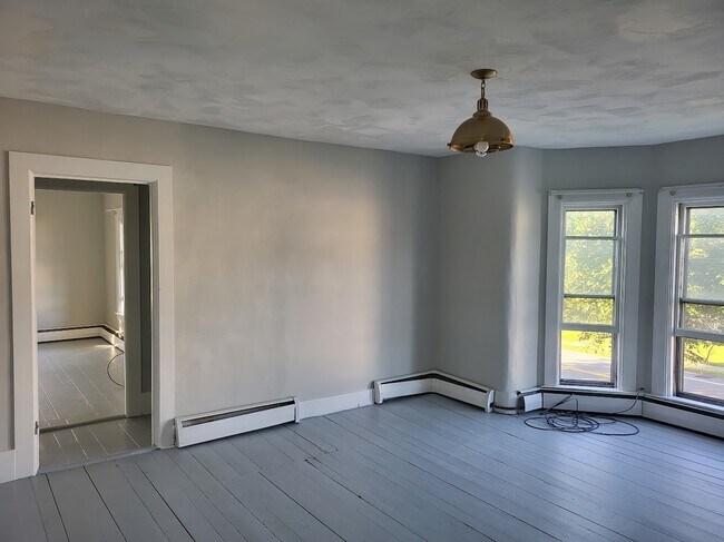 Living Room - 18 Park Ave