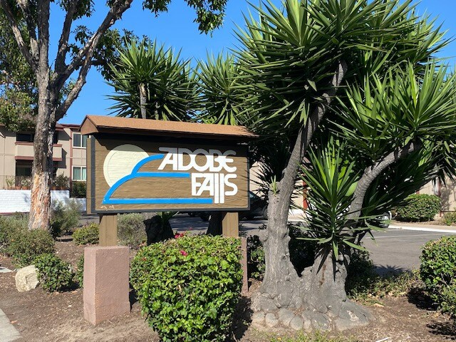 Foto del edificio - 5533 Adobe Falls Rd