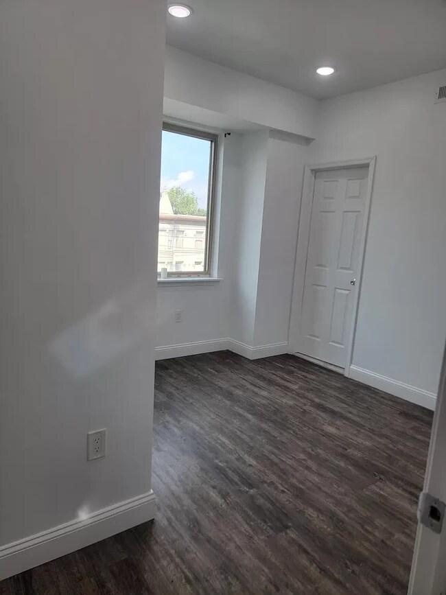 Foto del edificio - 2255 N Broad St