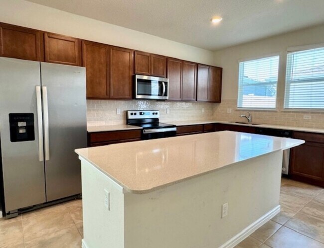 Building Photo - Isles of Lake Nona!! 3 Bedroom 2.5 Bathroom Townhome