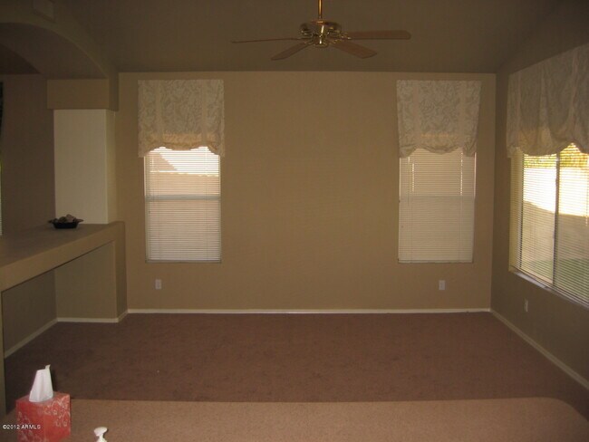 Building Photo - 1283 E Tradewind Dr