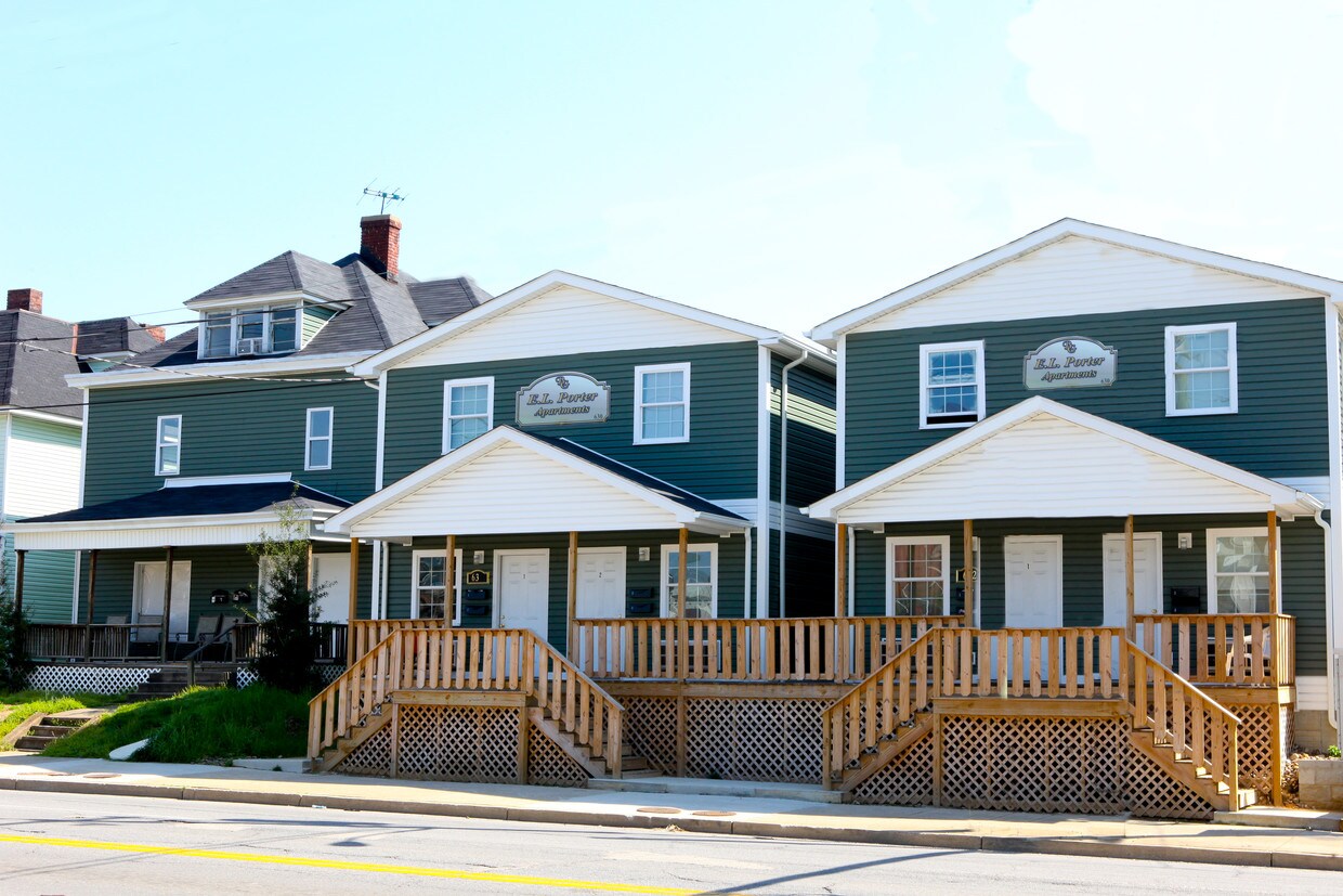 632 Hal Greer Boulevard Unit 1, Huntington, WV 25701 Rentals in
