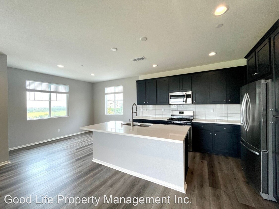 Primary Photo - 3 br, 2.5 bath House - 5510 San Virgilio