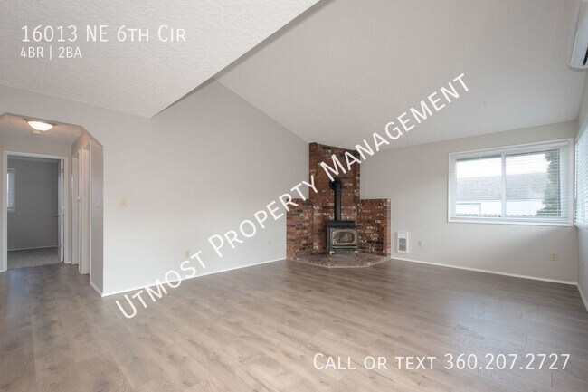 Foto del edificio - Beautifully remodeled 4BD in Eastside Coun...