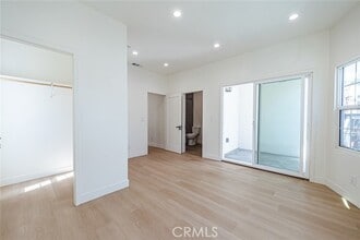 Building Photo - 4222 W Adams Blvd