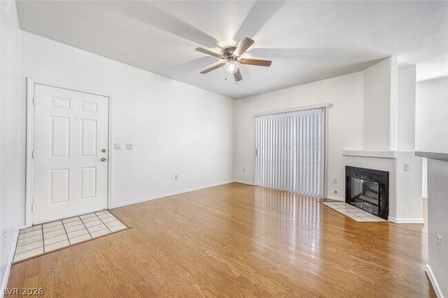 Building Photo - 2116 Calville St