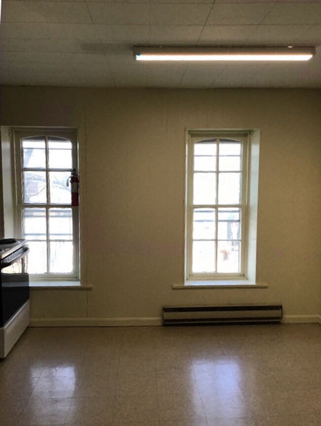212 E King St Unit 212 B, Shippensburg, PA 17257 Room for Rent in