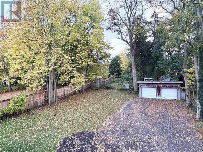 Building Photo - 77 Cartwright St