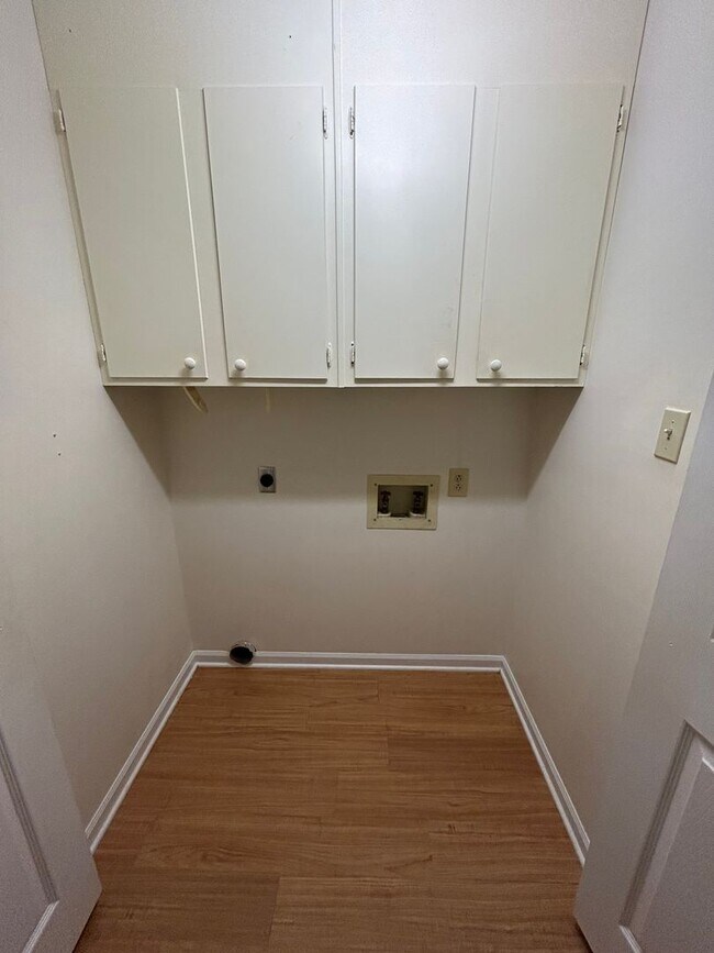 Foto del edificio - Convenient & Cozy 2BR Townhome Off Hwy 127