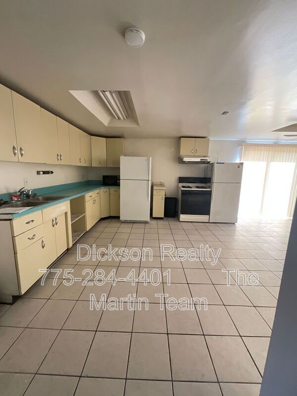 Building Photo - 550 Winston Dr