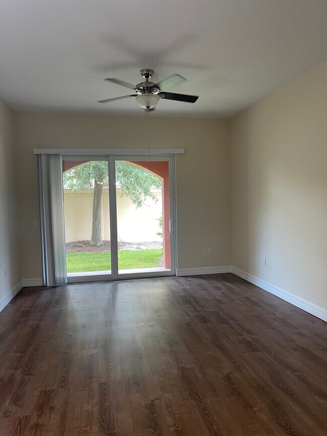 Living Room - 51 SE Sedona Cir