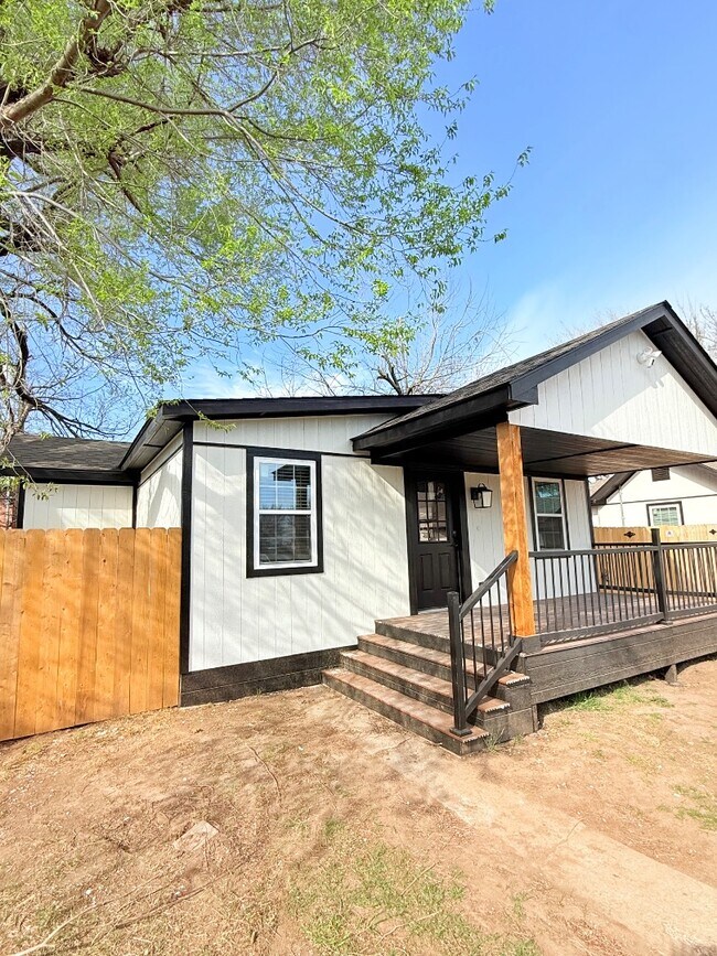 Foto del edificio - 5909 NW 40th St