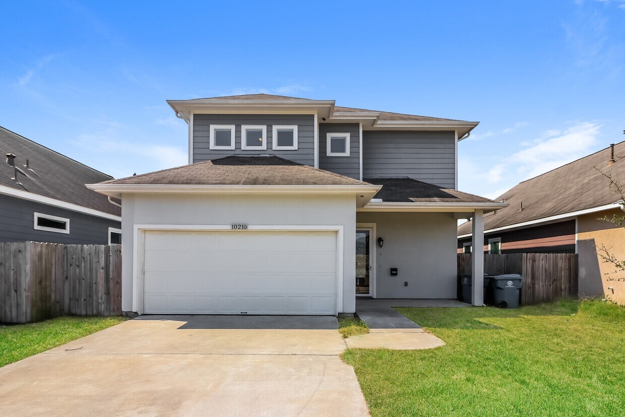 Foto principal - 10210 Jessalyn Lane