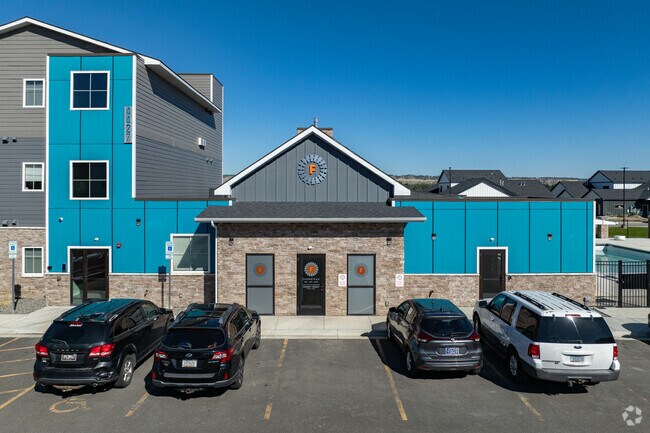 Casa club - Farmstead Apartments