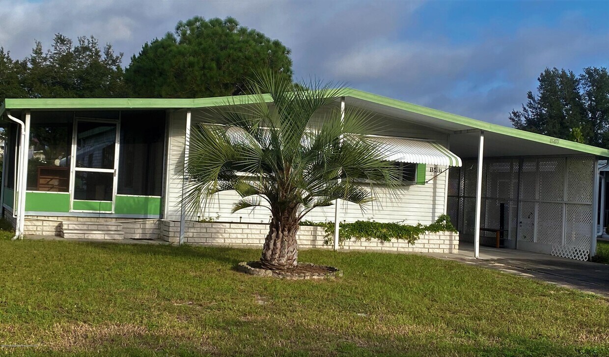 Primary Photo - 15407 Brookridge Blvd