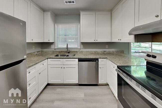 Foto del edificio - 5424 2 Moons Dr
